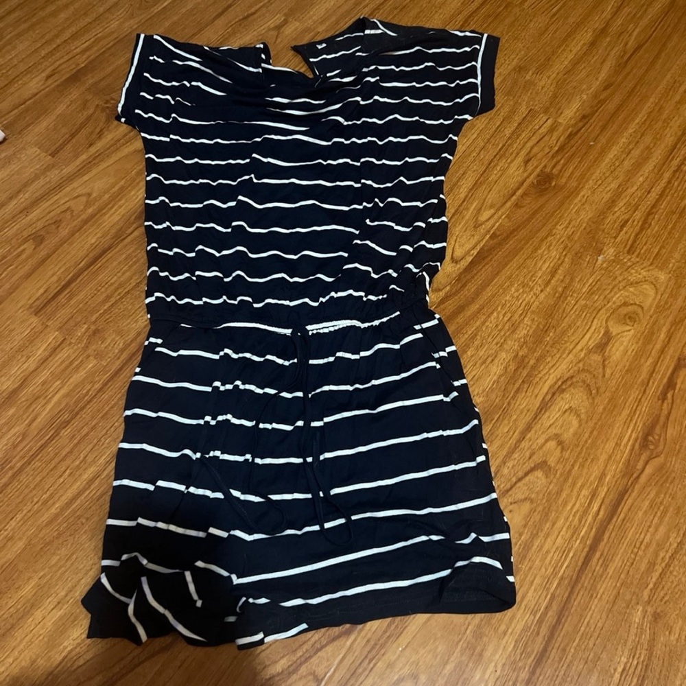 Navy & White Striped Romper – Short Sleeve Tie Waist – Size